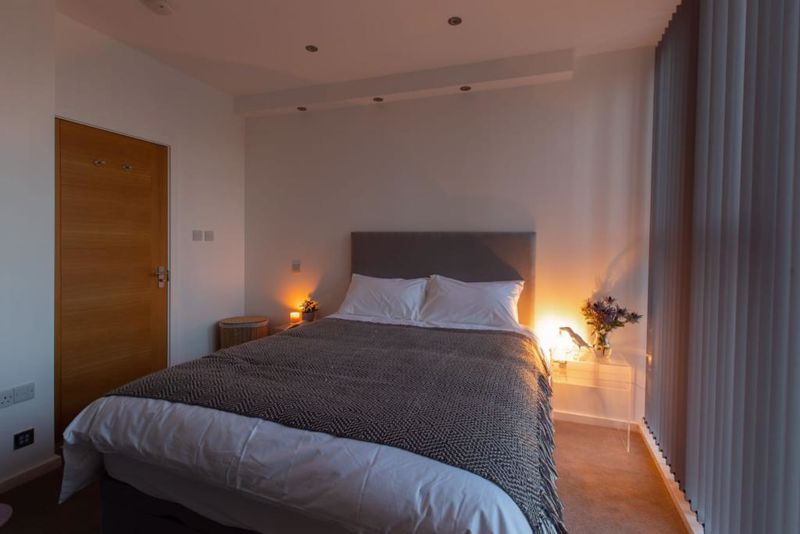 Bedroom- click for photo gallery